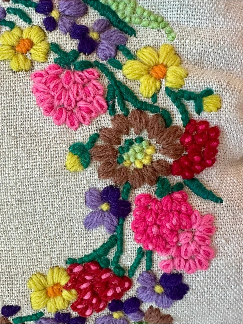 Vintage Handmade Boho Crewel Floral Embroidered Throw Pillows 13” Pair